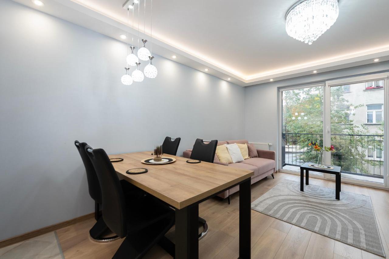 Luxury In The City-10-Ksiezymlyn&Galerialodzka Екстер'єр фото